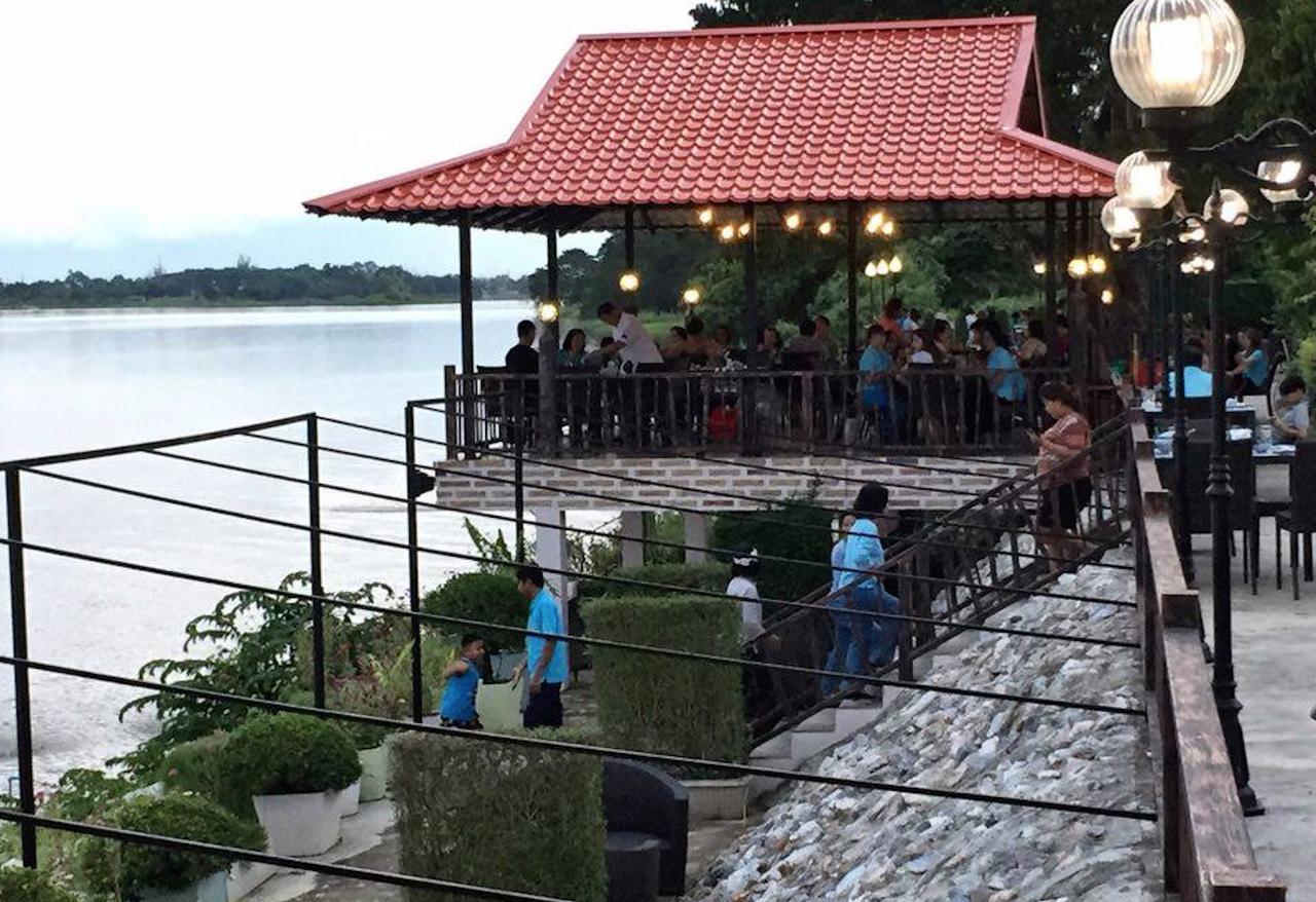 Maeping Mango Riverside Resort Kamphaeng Phet Exterior foto
