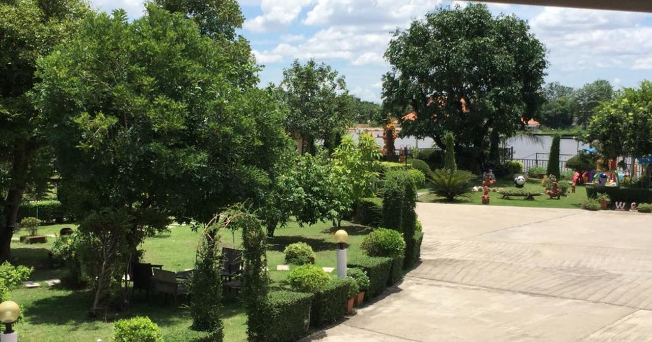 Maeping Mango Riverside Resort Kamphaeng Phet Exterior foto